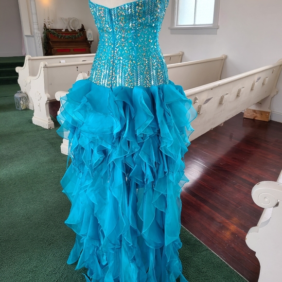 Hi/low Jasz Couture Gown - Picture 4 of 4